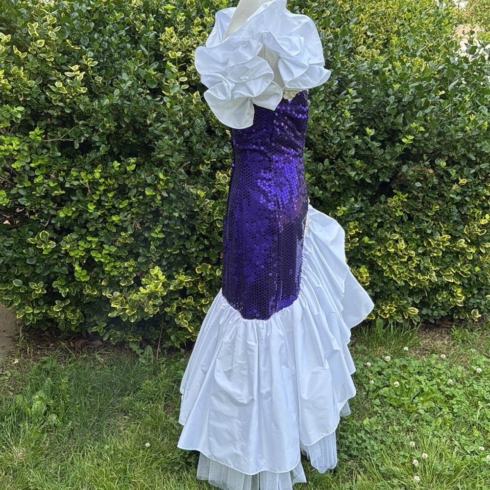 Loralie Vintage 80s 90s white taffeta with purple sequins gown size 8 - Picture 3 of 12